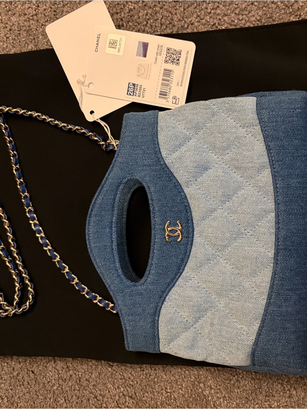 NWT CHANEL shopper 31 (nano)  Quilted Denim Mini Top-Handle Bag in Blue - Picture 4 of 16